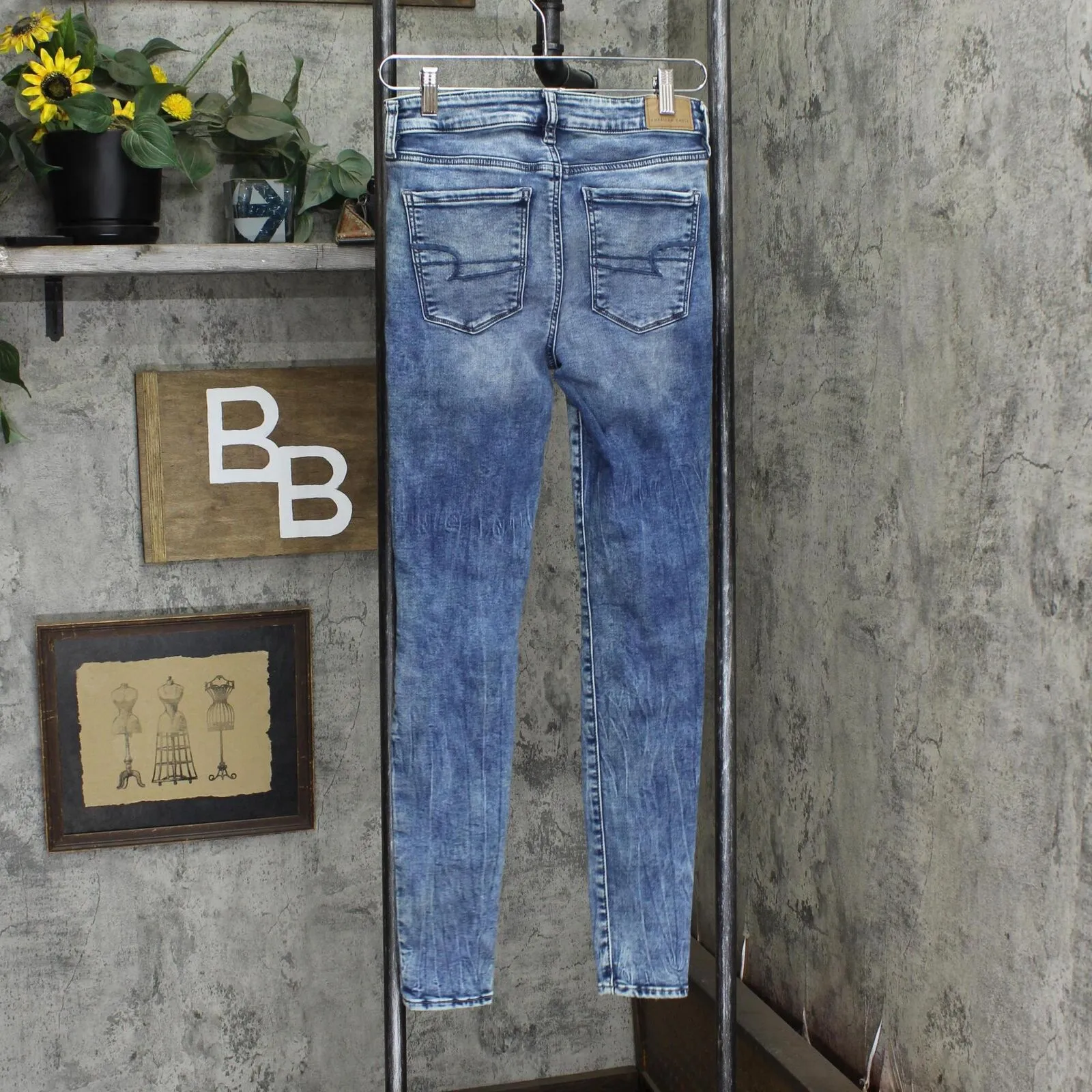 American Eagle Womens Distressed Hi-Rise Denim Jegging Blue See Measurements