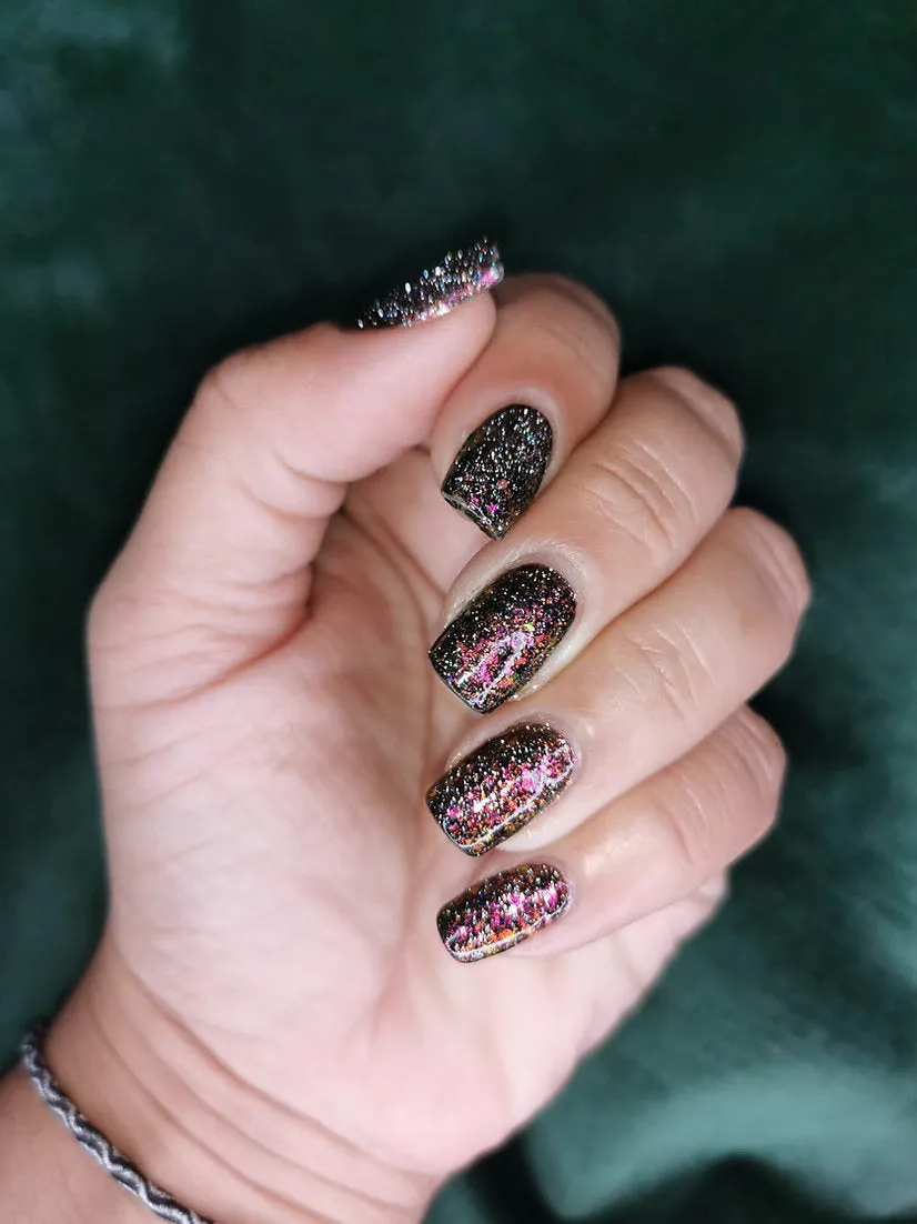 Ard As Nails - Toppers - Mars