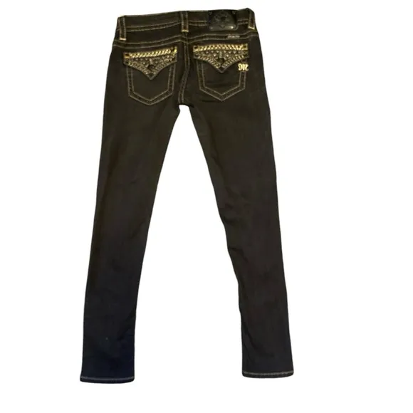 Authentic Miss Me Skinny signature jeans that are black