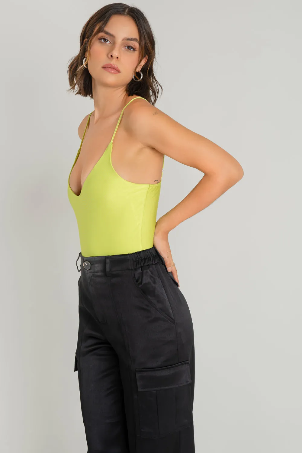 Body tirantes escote v