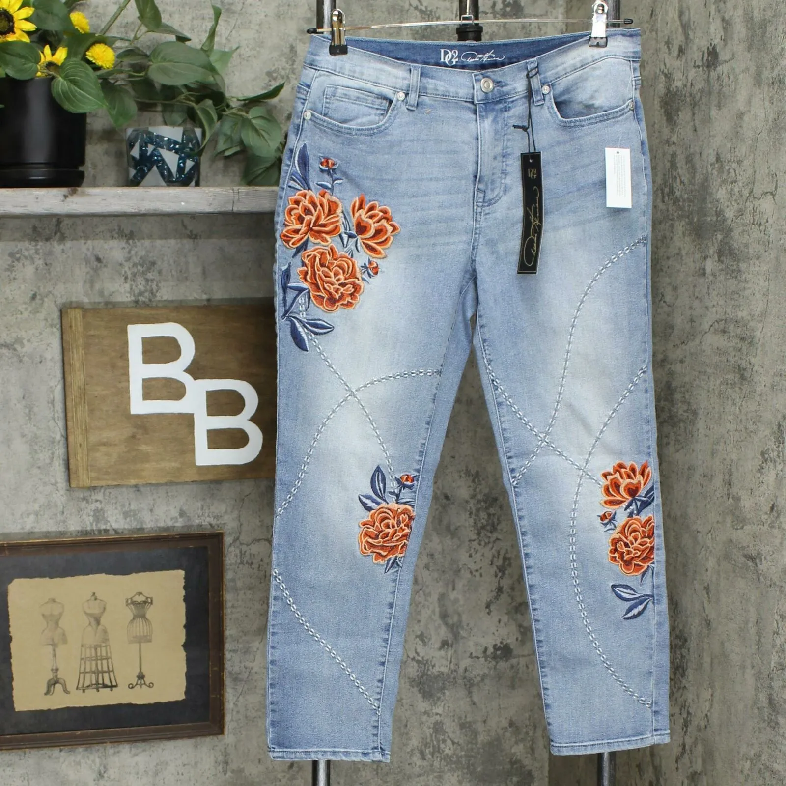 DG2 by Diane Gilman Petite Floral Embroidered Skinny Jeans