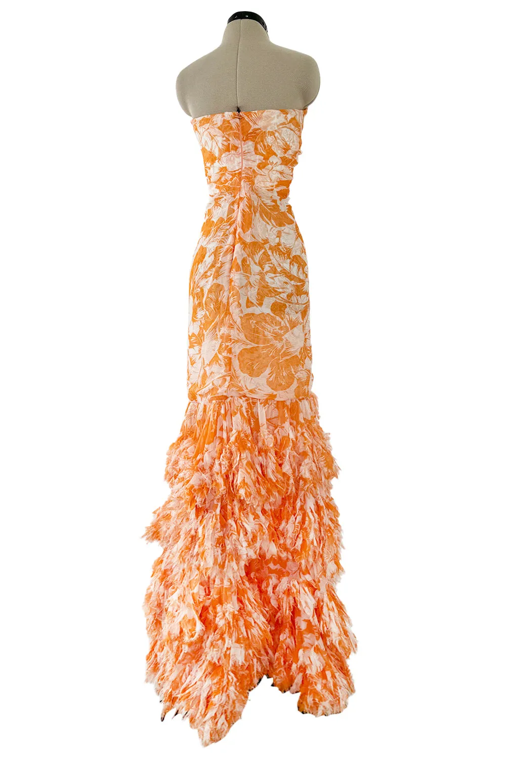 Exceptional Spring 2004 Oscar de la Renta Runway Printed Silk Chiffon Dress w Ruffle Skirt