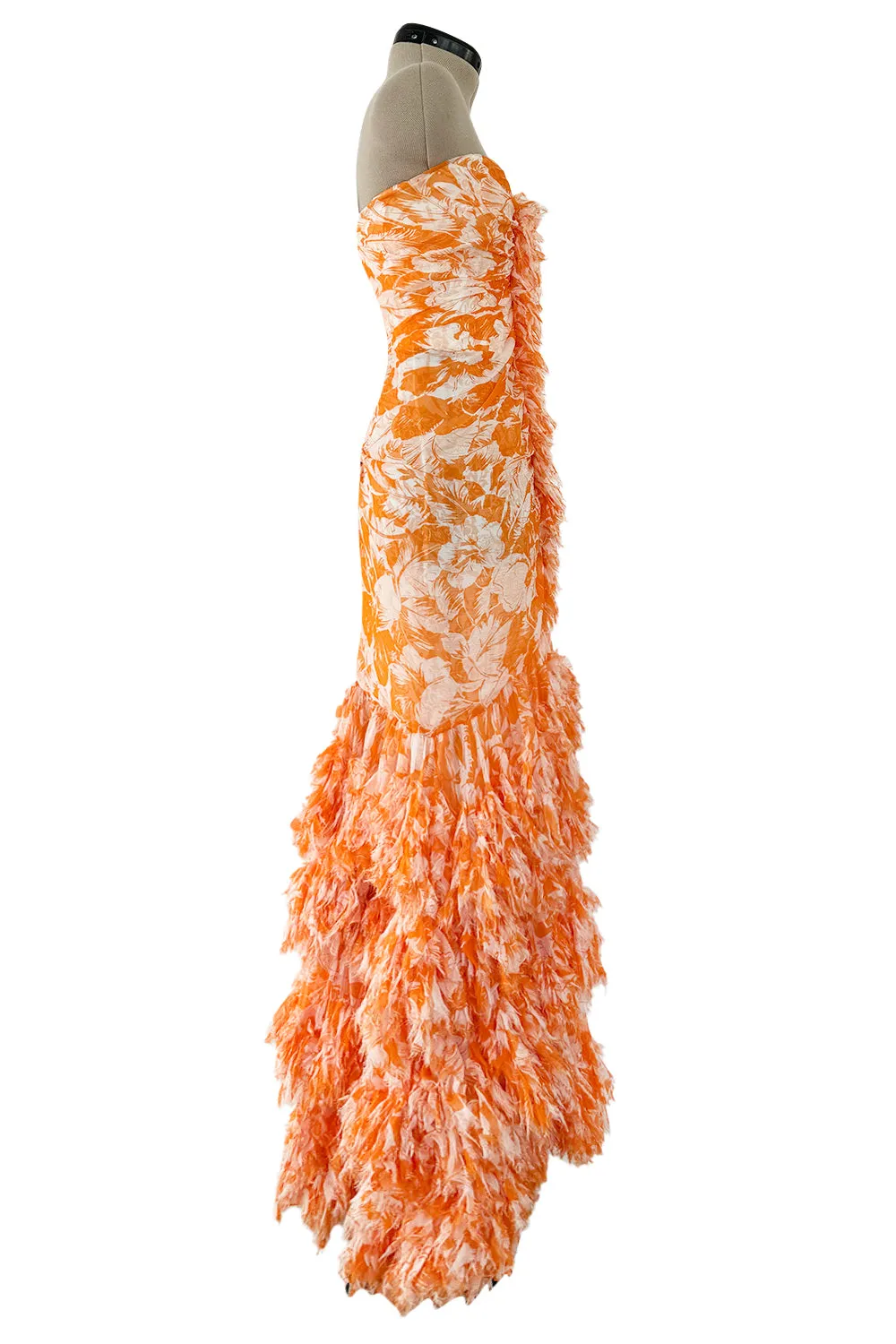 Exceptional Spring 2004 Oscar de la Renta Runway Printed Silk Chiffon Dress w Ruffle Skirt
