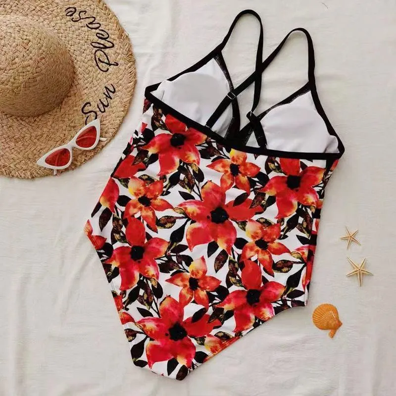 Floral Print Plus Sizes Conserved Swiming Suits