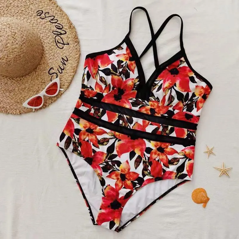 Floral Print Plus Sizes Conserved Swiming Suits