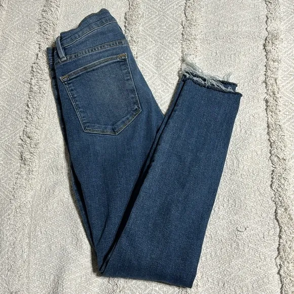 FRAME Denim Distressed Le High Skinny Jeans