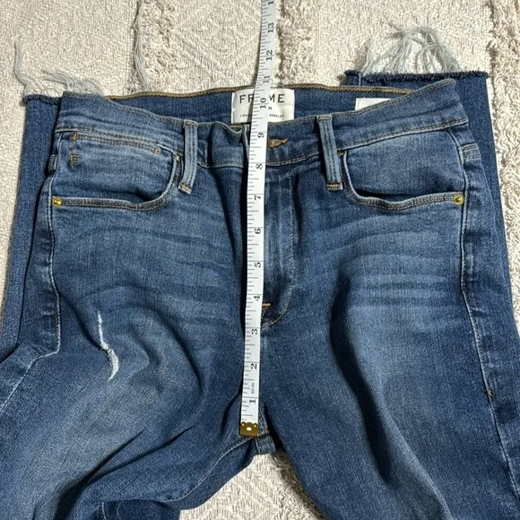 FRAME Denim Distressed Le High Skinny Jeans