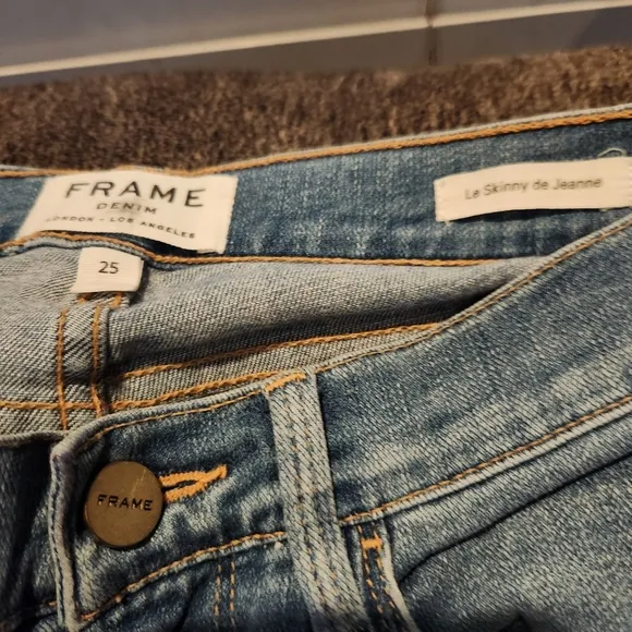 Frame Denim Le Skinny Distressed Ripped Jeans Size 25 Light Wash Laurel