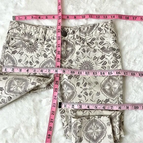 Free People Cream And Floral Skinny Jeans Size 25