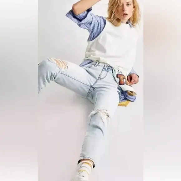 Free People Driftwood Gizelle Distressed Jeans Denim 27 Embroidered Boho $178