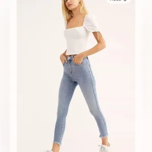 FREE PEOPLE RAW HIGH RISE SKINNY JEANS/ JEGGINGS IN SIERRA WASH SIZE 24 NEW!