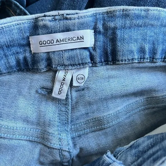 Good American Good Waist High Rise Jeans Blue 262 Light washed Size‎ 6/28 GW899T