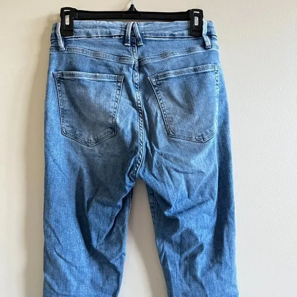 Good American Good Waist High Rise Jeans Blue 262 Light washed Size‎ 6/28 GW899T