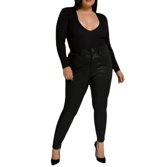 GOOD AMERICAN Black Coated Skinny Jeans!