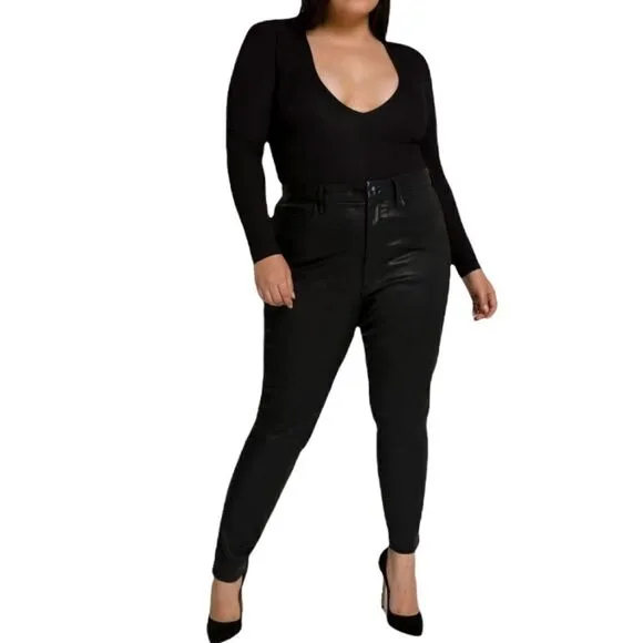 GOOD AMERICAN Black Coated Skinny Jeans!