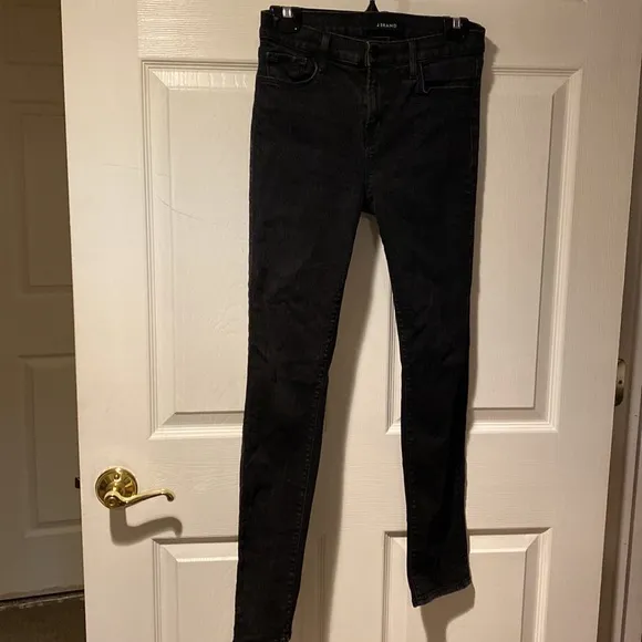 J Brand Vanity Black 29 Skinny Leg 811