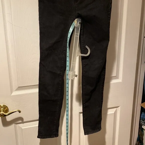 J Brand Vanity Black 29 Skinny Leg 811