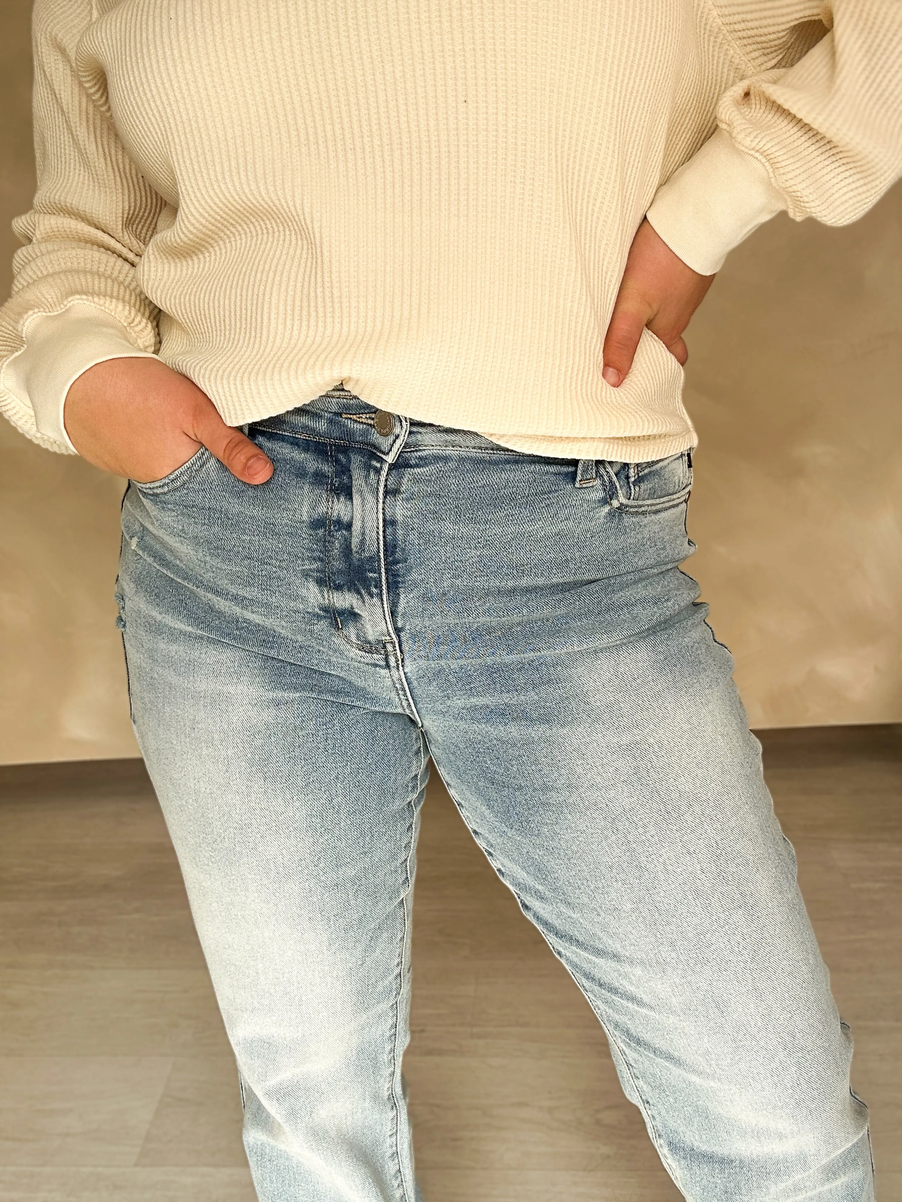 Joshua Light Wash Dad Jeans