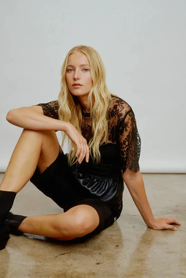 LACEY BLACK TEE