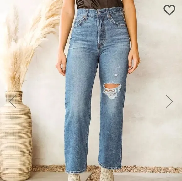 LEVI'S RIBCAGE STRAIGHT DISTRESSED JEANS SIZE 28