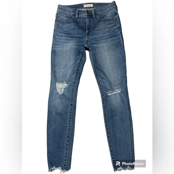 Madewell 9&quot; Mid-Rise Skinny Jeans in Frankie Wash: Torn-Knee Edition