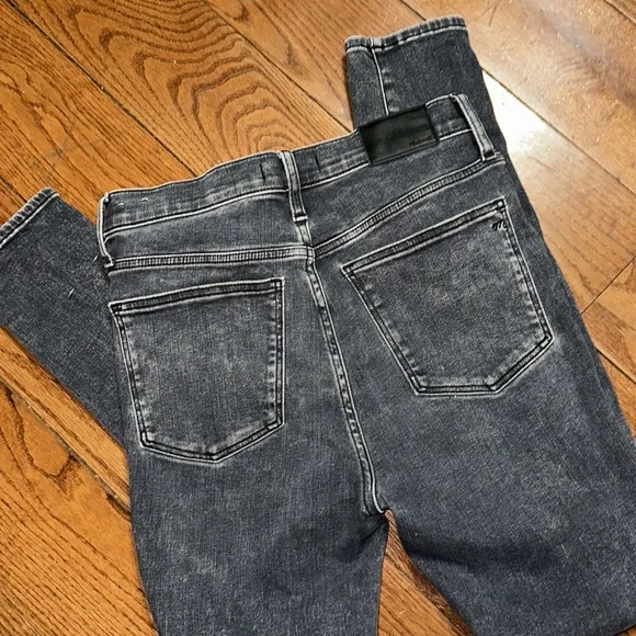 Madewell Jeans Tall 10&quot; High-Rise Skinny Jeans in Oakwood Wash
