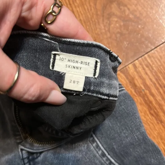 Madewell Jeans Tall 10&quot; High-Rise Skinny Jeans in Oakwood Wash