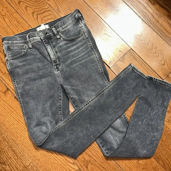 Madewell Jeans Tall 10&quot; High-Rise Skinny Jeans in Oakwood Wash