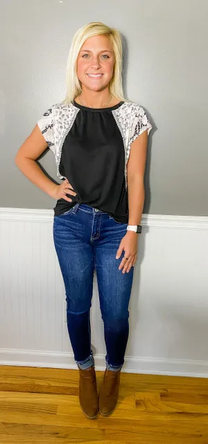 Mid Rise Kancan Skinny Jean