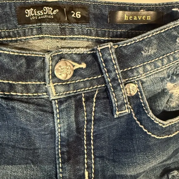 Miss Me Denim Heaven High Rise Mid-Short Distressed Bling Size 26 Jean Shorts