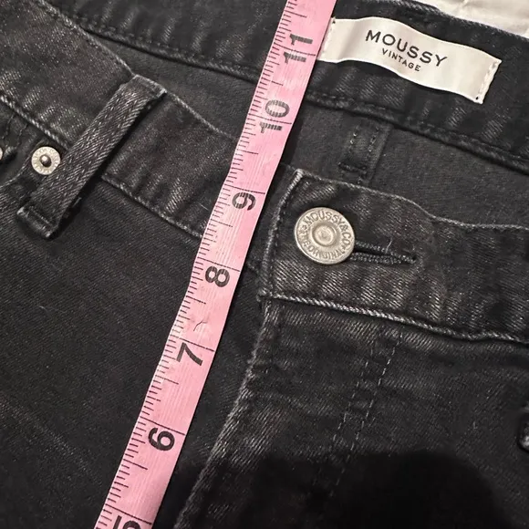 MOUSSY Vintage Black Distressed Jeans