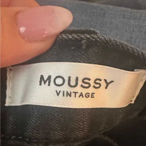 MOUSSY Vintage Black Distressed Jeans
