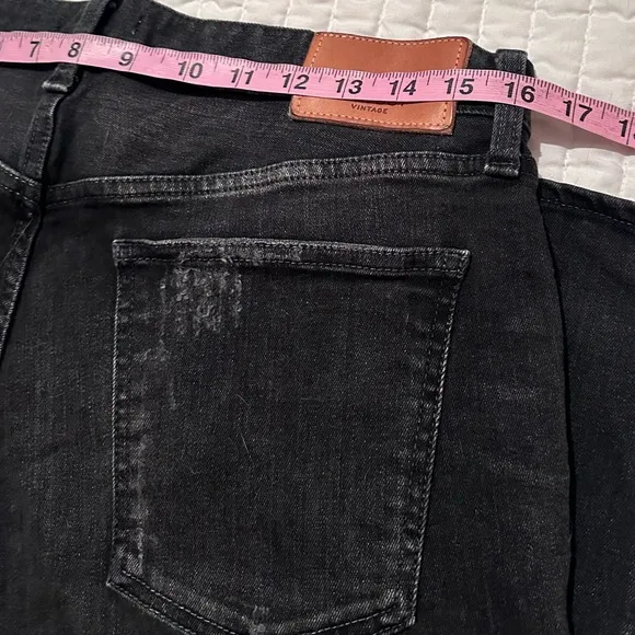 MOUSSY Vintage Black Distressed Jeans