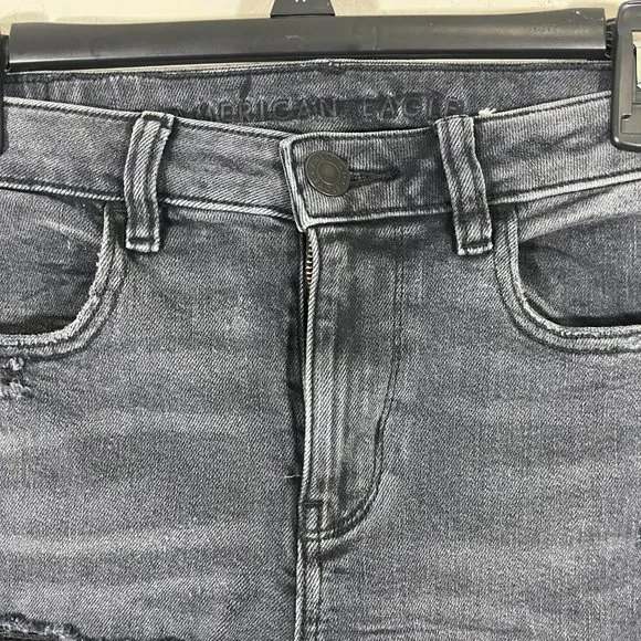 NWOT American Eagle Women's High Rise Distressed Black Jeans Size 6