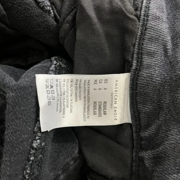 NWOT American Eagle Women's High Rise Distressed Black Jeans Size 6