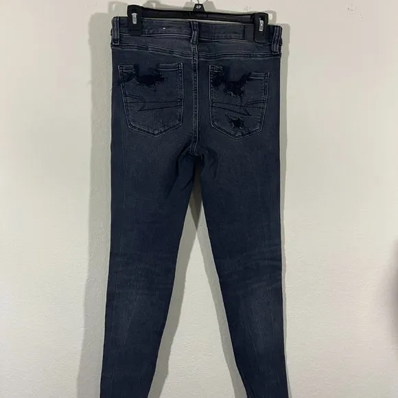 NWOT American Eagle Women's High Rise Distressed Black Jeans Size 6