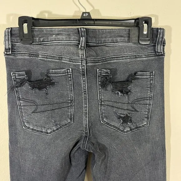 NWOT American Eagle Women's High Rise Distressed Black Jeans Size 6