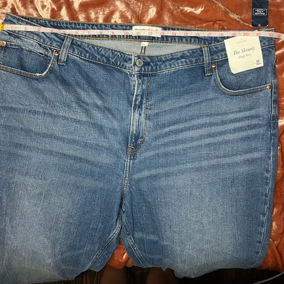 NWT Abercrombie &amp; Fitch High Rise Skinny Jeans