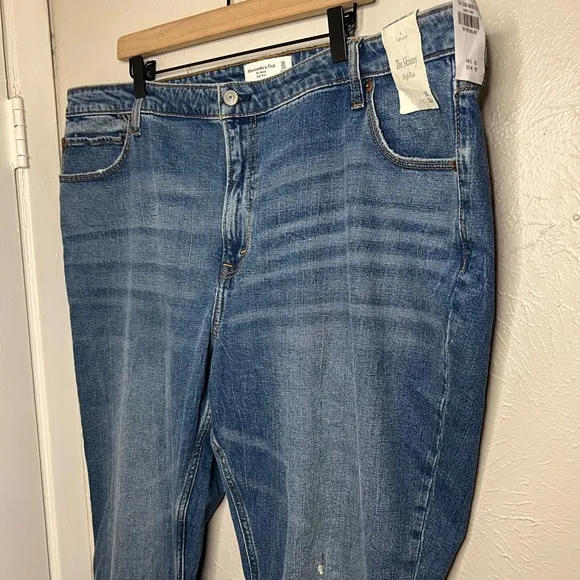NWT Abercrombie &amp; Fitch High Rise Skinny Jeans