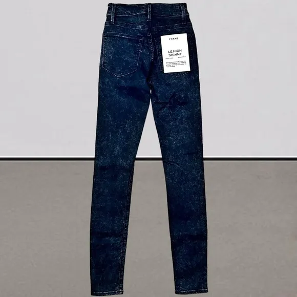 NWT FRAME Denim ‘Le High Skinny’ Jeans in “Dean” Wash Size 23 Celeb Favorite