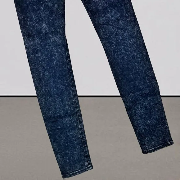 NWT FRAME Denim ‘Le High Skinny’ Jeans in “Dean” Wash Size 23 Celeb Favorite