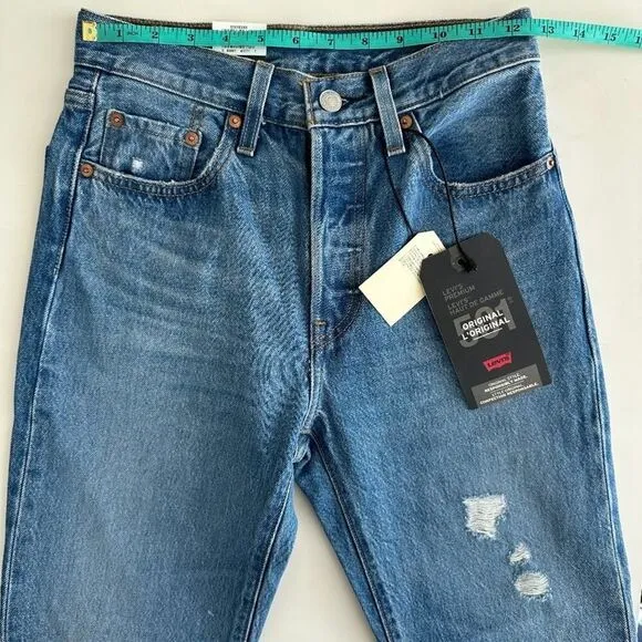 NWT Levi's 501 high rise straight leg distressed jeans