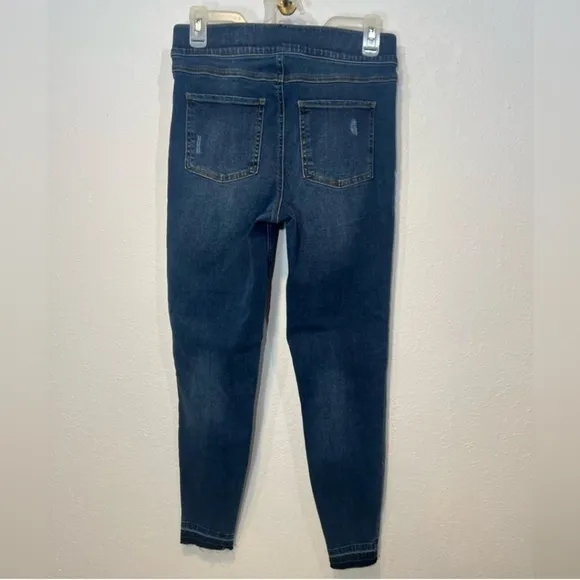 NWT Spanx Distressed High Rise Raw Hem Ankle Skinny Jeans Size Medium