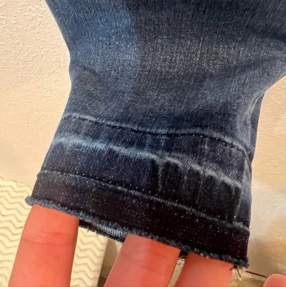 NWT Spanx Distressed High Rise Raw Hem Ankle Skinny Jeans Size Medium