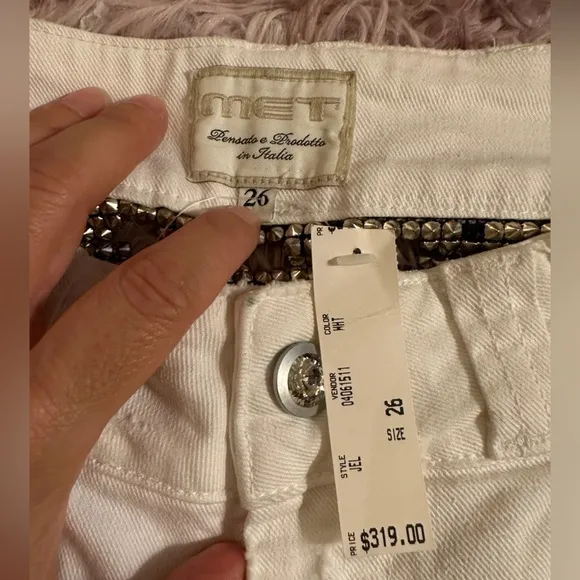 NWT Women’s MET Italian White Jeans Rhinestone Waist Size 26