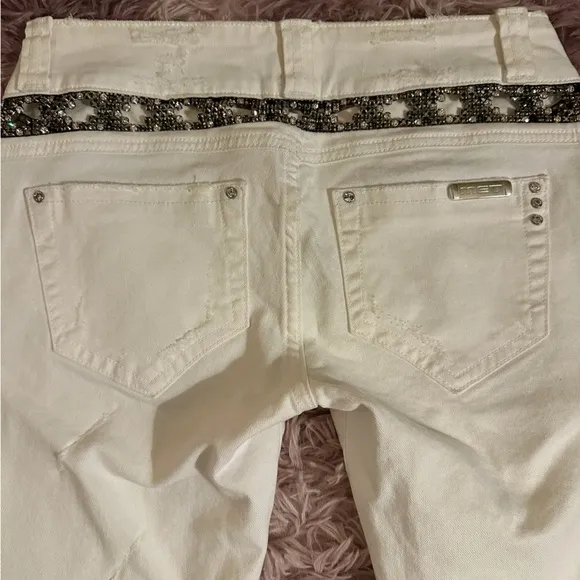 NWT Women’s MET Italian White Jeans Rhinestone Waist Size 26