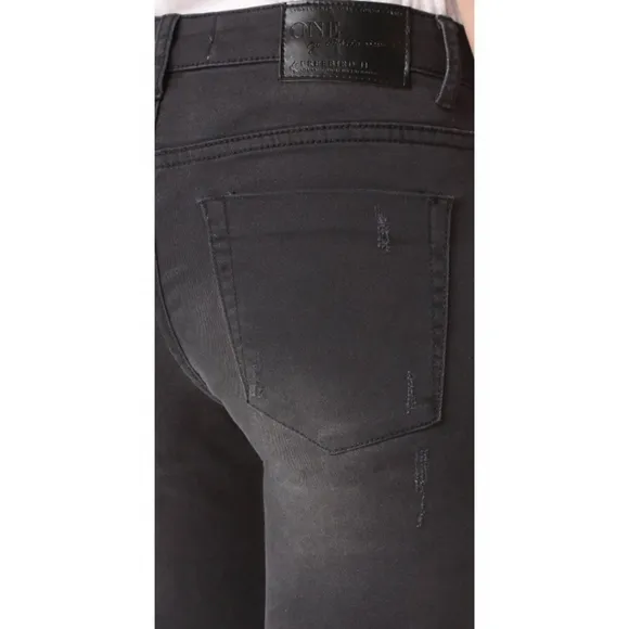 One Teaspoon Freebird II Distressed Step Hem Black Dark Fantasy Jeans Size 30