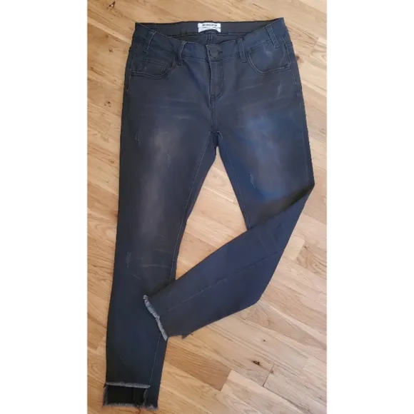 One Teaspoon Freebird II Distressed Step Hem Black Dark Fantasy Jeans Size 30