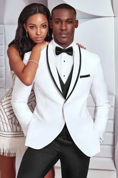 Pricey White Suits for Wedding Tuxedos Groom Bespoke Men Suits with one Buttons