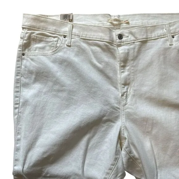 Revolve Levi’s Levis 721 HIGH RISE SKINNY JEANS in Soft Clean White